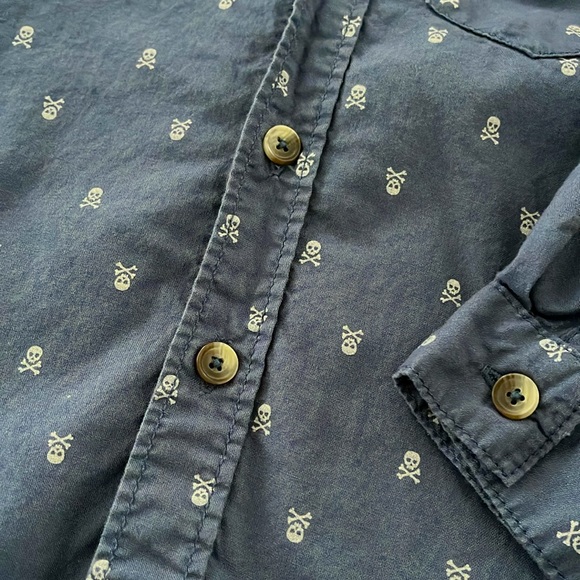 Cherokee 2T Skull and Cross bone Button Up Shirt - Picture 3 of 4